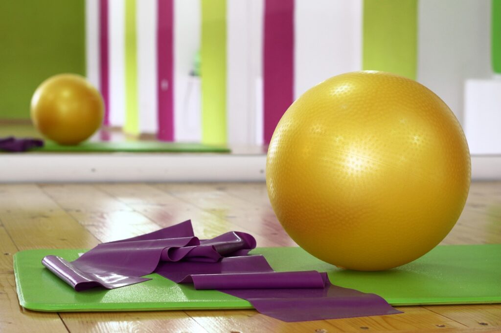 workout, ball, pilates-1931107.jpg